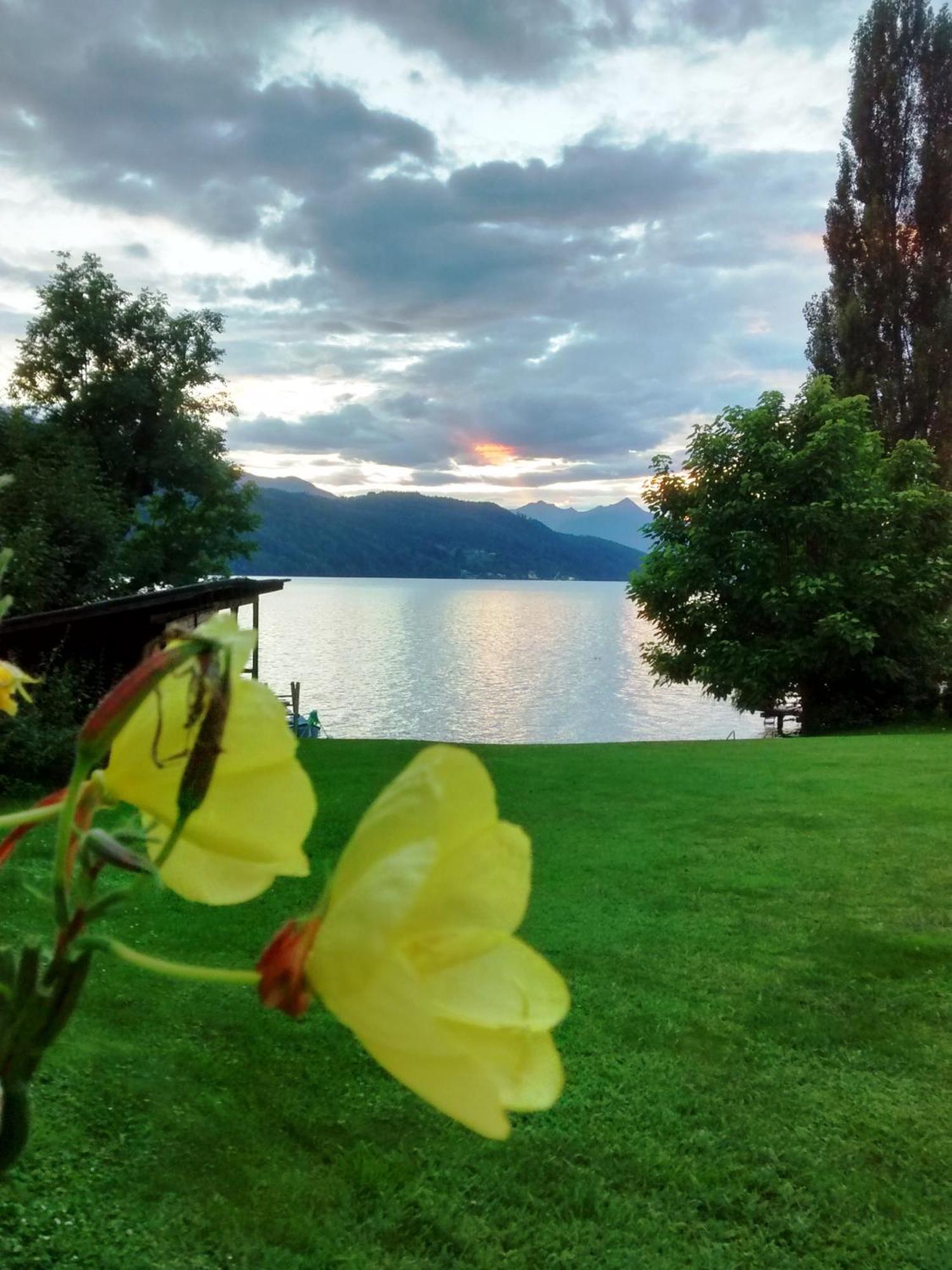 Ferienwohnungen Fischerhaus - Direkt Am See Millstatt Ngoại thất bức ảnh
