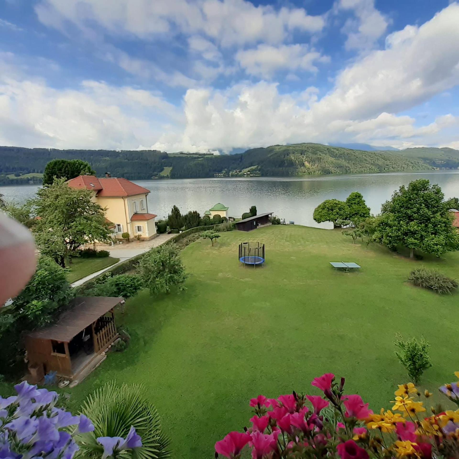 Ferienwohnungen Fischerhaus - Direkt Am See Millstatt Ngoại thất bức ảnh